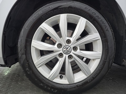 1.0 SE Hatchback 5dr Petrol Manual Euro 6 (s/s) (65 ps)