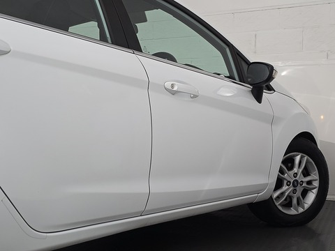 1.0T EcoBoost Zetec Hatchback 5dr Petrol Powershift Euro 5 (100 ps)