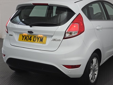 1.0T EcoBoost Zetec Hatchback 5dr Petrol Powershift Euro 5 (100 ps)