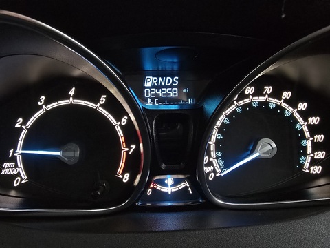 1.0T EcoBoost Zetec Hatchback 5dr Petrol Powershift Euro 5 (100 ps)