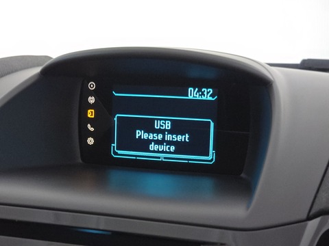 1.0T EcoBoost Zetec Hatchback 5dr Petrol Powershift Euro 5 (100 ps)