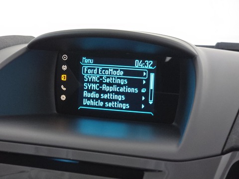 1.0T EcoBoost Zetec Hatchback 5dr Petrol Powershift Euro 5 (100 ps)