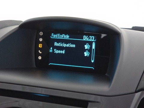 1.0T EcoBoost Zetec Hatchback 5dr Petrol Powershift Euro 5 (100 ps)