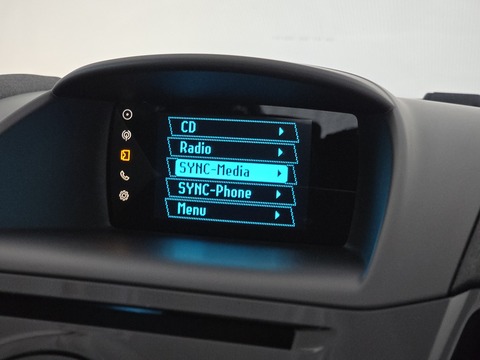 1.0T EcoBoost Zetec Hatchback 5dr Petrol Powershift Euro 5 (100 ps)