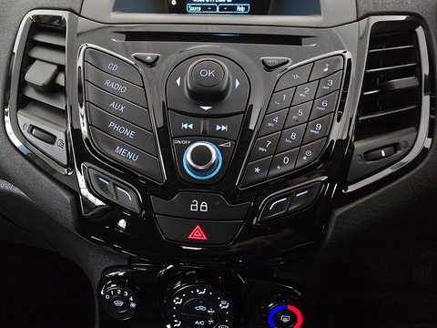 1.0T EcoBoost Zetec Hatchback 5dr Petrol Powershift Euro 5 (100 ps)