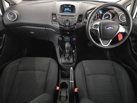 1.0T EcoBoost Zetec Hatchback 5dr Petrol Powershift Euro 5 (100 ps)