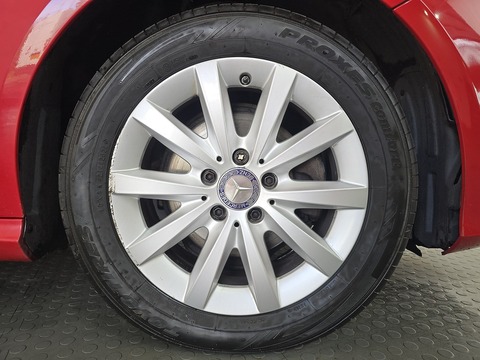 1.5 A180 CDI SE Hatchback 5dr Diesel 7G-DCT Euro 5 (s/s) (109 ps)