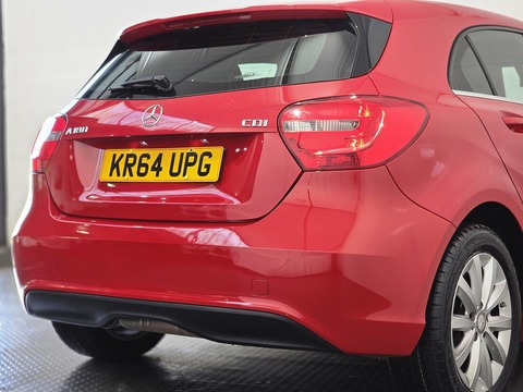 1.5 A180 CDI SE Hatchback 5dr Diesel 7G-DCT Euro 5 (s/s) (109 ps)