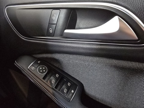 1.5 A180 CDI SE Hatchback 5dr Diesel 7G-DCT Euro 5 (s/s) (109 ps)