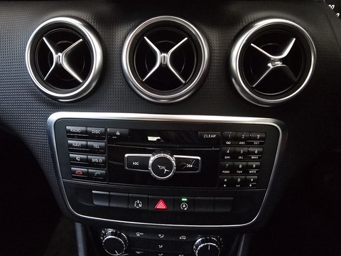 1.5 A180 CDI SE Hatchback 5dr Diesel 7G-DCT Euro 5 (s/s) (109 ps)