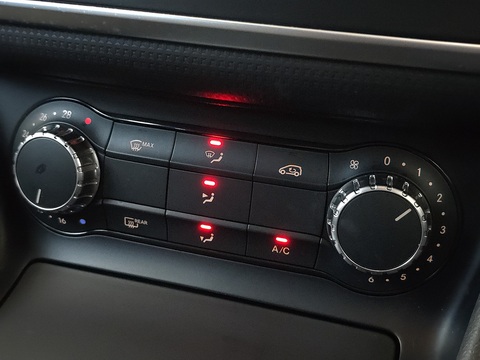 1.5 A180 CDI SE Hatchback 5dr Diesel 7G-DCT Euro 5 (s/s) (109 ps)