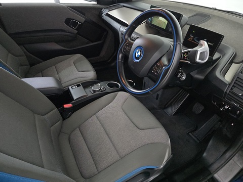 Hatchback 5dr Petrol Plug-in Hybrid Auto Euro 6 (s/s) (Range Extender) (170 ps)