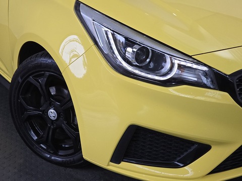 1.5 VTi-TECH Exclusive Nav Hatchback 5dr Petrol Manual Euro 6 (s/s) (106 ps)