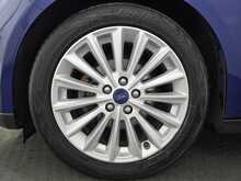 Ford Focus T EcoBoost Titanium X 