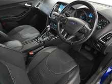 Ford Focus T EcoBoost Titanium X 