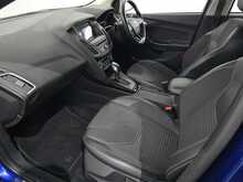 Ford Focus T EcoBoost Titanium X 