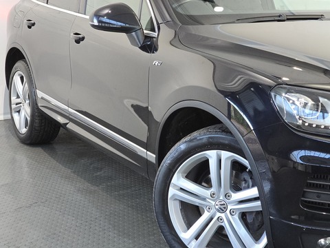 3.0 TDI V6 BlueMotion Tech R-Line SUV 5dr Diesel Tiptronic 4WD Euro 5 (s/s) (245 ps)