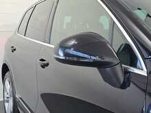 Volkswagen Touareg TDI V6 BlueMotion Tech R-Line 