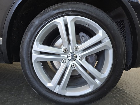 3.0 TDI V6 BlueMotion Tech R-Line SUV 5dr Diesel Tiptronic 4WD Euro 5 (s/s) (245 ps)