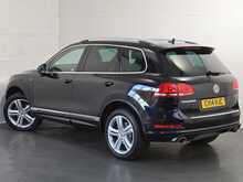 Volkswagen Touareg TDI V6 BlueMotion Tech R-Line 