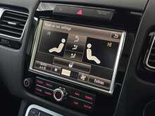 Volkswagen Touareg TDI V6 BlueMotion Tech R-Line 