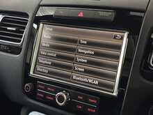 Volkswagen Touareg TDI V6 BlueMotion Tech R-Line 