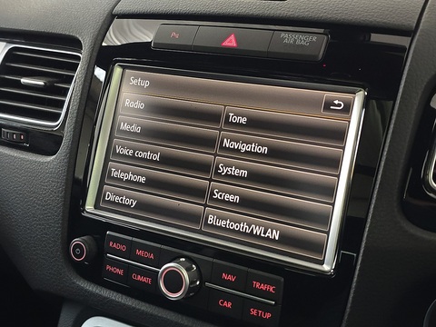 3.0 TDI V6 BlueMotion Tech R-Line SUV 5dr Diesel Tiptronic 4WD Euro 5 (s/s) (245 ps)