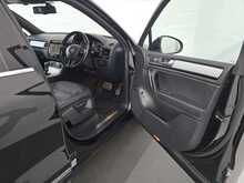 Volkswagen Touareg TDI V6 BlueMotion Tech R-Line 