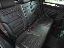 Volkswagen Touareg TDI V6 BlueMotion Tech R-Line 