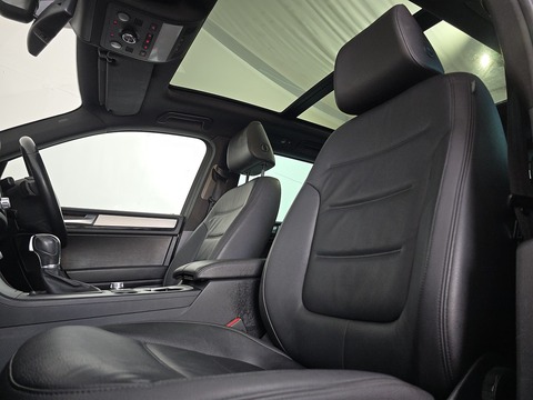 3.0 TDI V6 BlueMotion Tech R-Line SUV 5dr Diesel Tiptronic 4WD Euro 5 (s/s) (245 ps)