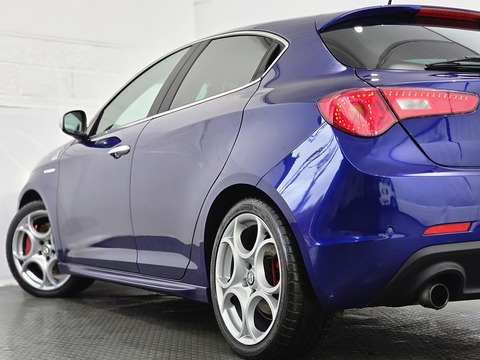 1750 TBi Quadrifoglio Verde Hatchback 5dr Petrol TCT Euro 6 (s/s) (240 bhp)