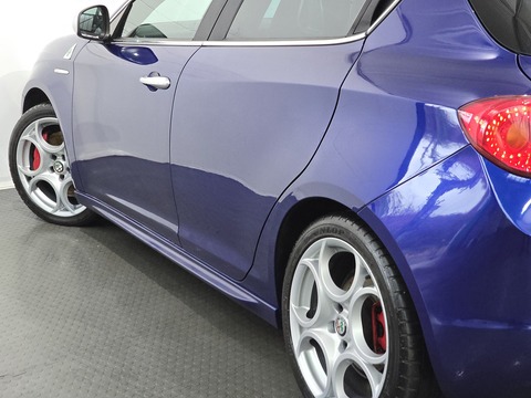 1750 TBi Quadrifoglio Verde Hatchback 5dr Petrol TCT Euro 6 (s/s) (240 bhp)