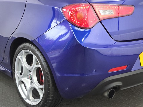 1750 TBi Quadrifoglio Verde Hatchback 5dr Petrol TCT Euro 6 (s/s) (240 bhp)