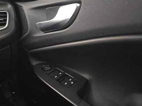 1750 TBi Quadrifoglio Verde Hatchback 5dr Petrol TCT Euro 6 (s/s) (240 bhp)