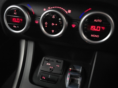 1750 TBi Quadrifoglio Verde Hatchback 5dr Petrol TCT Euro 6 (s/s) (240 bhp)