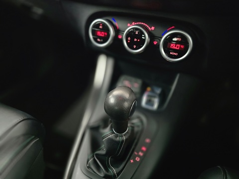 1750 TBi Quadrifoglio Verde Hatchback 5dr Petrol TCT Euro 6 (s/s) (240 bhp)