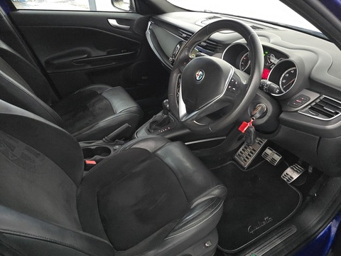 1750 TBi Quadrifoglio Verde Hatchback 5dr Petrol TCT Euro 6 (s/s) (240 bhp)