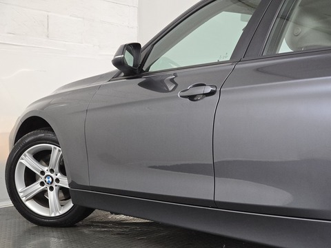 2.0 320d SE Touring 5dr Diesel Auto xDrive Euro 5 (s/s) (184 ps)