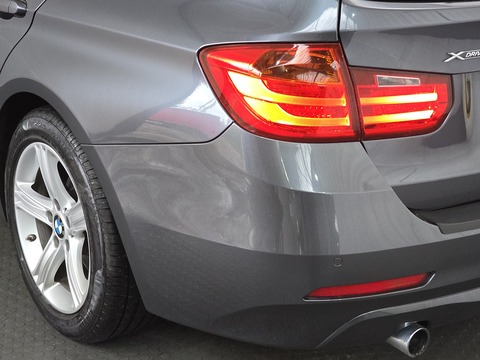 2.0 320d SE Touring 5dr Diesel Auto xDrive Euro 5 (s/s) (184 ps)