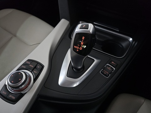 2.0 320d SE Touring 5dr Diesel Auto xDrive Euro 5 (s/s) (184 ps)