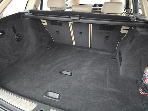 2.0 320d SE Touring 5dr Diesel Auto xDrive Euro 5 (s/s) (184 ps)