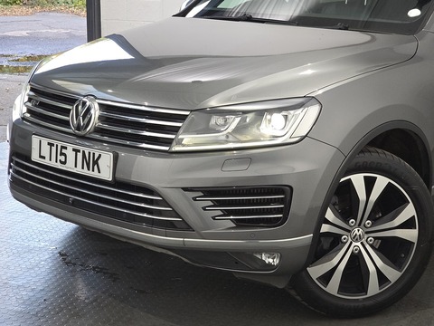 3.0 TDI V6 BlueMotion Tech R-Line SUV 5dr Diesel Tiptronic 4WD Euro 6 (s/s) (262 ps)