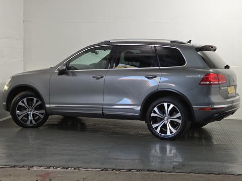 3.0 TDI V6 BlueMotion Tech R-Line SUV 5dr Diesel Tiptronic 4WD Euro 6 (s/s) (262 ps)