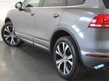 Volkswagen Touareg TDI V6 BlueMotion Tech R-Line 