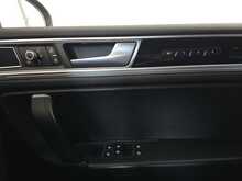 Volkswagen Touareg TDI V6 BlueMotion Tech R-Line 