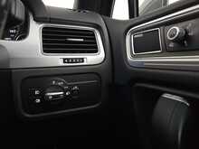 Volkswagen Touareg TDI V6 BlueMotion Tech R-Line 