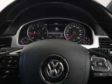Volkswagen Touareg TDI V6 BlueMotion Tech R-Line 