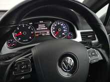 Volkswagen Touareg TDI V6 BlueMotion Tech R-Line 