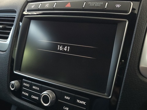 3.0 TDI V6 BlueMotion Tech R-Line SUV 5dr Diesel Tiptronic 4WD Euro 6 (s/s) (262 ps)