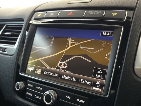 3.0 TDI V6 BlueMotion Tech R-Line SUV 5dr Diesel Tiptronic 4WD Euro 6 (s/s) (262 ps)